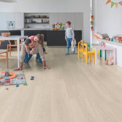 SUELO LAMINADO QUICK STEP MAJESTIC ROBLE VALLE BEIGE CLARO | KIONER