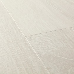 Kioner | TARIMA FLOTANTE QUICK STEP IMPRESIVE ULTRA ROBLECLÁSICO  CLARO CON PÁTINA